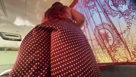 Snapshot of nympharabelle chatting on October 14, 2025, 6:03 am Creamy Grapefruit online show from October 14, 2025, 6:03 am