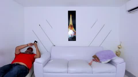 nympho_nathy_sophi online show from June 6, 2026, 1:05 pm