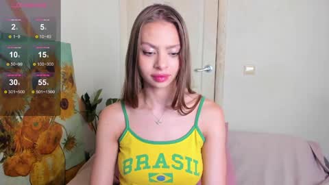 Snapshot of nymphobabee chatting on June 1, 2026, 4:41 pm crystal 3 online show from June 1, 2026, 4:41 pm