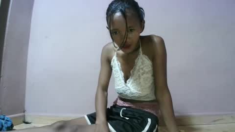 nympholinha online show from February 26, 2025, 2:57 pm