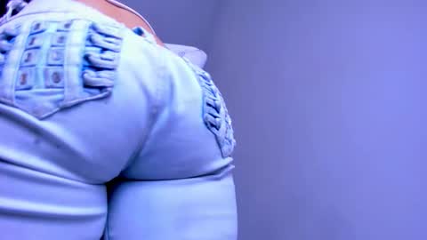 Snapshot of nymphomania9599 chatting on October 6, 2025, 7:33 pm xionela gates online show from October 6, 2025, 7:33 pm