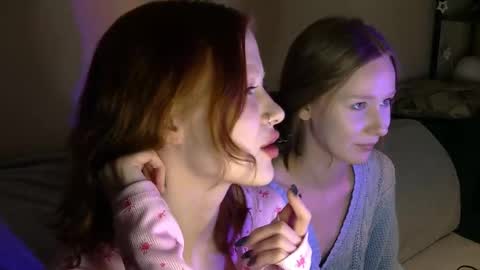 Snapshot of nyra_thira chatting on March 29, 2026, 4:07 pm nyra_thira online show from March 29, 2026, 4:07 pm