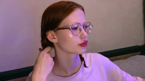 nyra_thira online show from July 4, 2026, 10:49 pm
