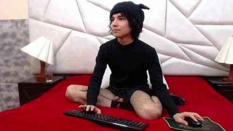 Snapshot of nyx_and_arian chatting on May 8, 2026, 2:39 am nyx_and_arian online show from May 8, 2026, 2:39 am