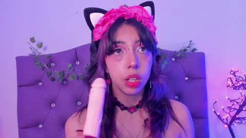 Snapshot of nyx_nayla chatting on December 3, 2024, 8:50 pm online show from December 3, 2024, 8:50 pm