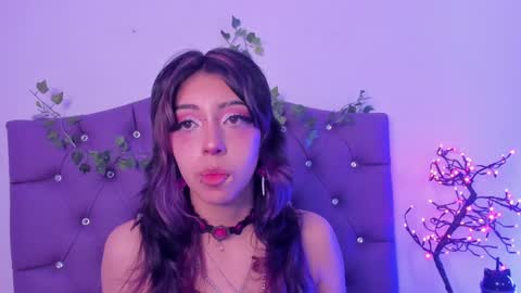 Snapshot of nyx_nayla chatting on December 3, 2024, 11:57 pm online show from December 3, 2024, 11:57 pm