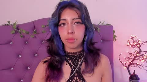 Snapshot of nyx_nayla chatting on December 10, 2024, 5:33 pm online show from December 10, 2024, 5:33 pm