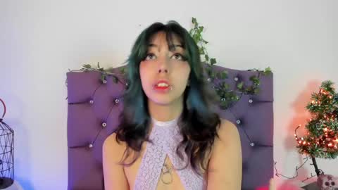 Snapshot of nyx_nayla chatting on December 24, 2024, 4:08 pm online show from December 24, 2024, 4:08 pm