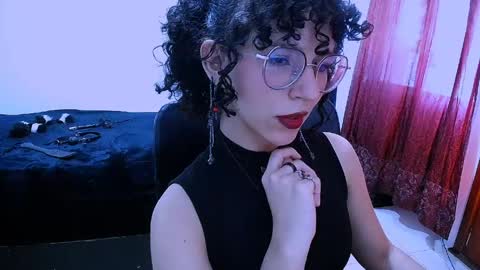 Nyxxei online show from April 6, 2026, 8:10 pm