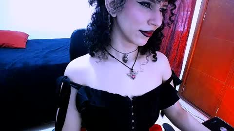 Nyxxei online show from April 10, 2026, 9:19 pm