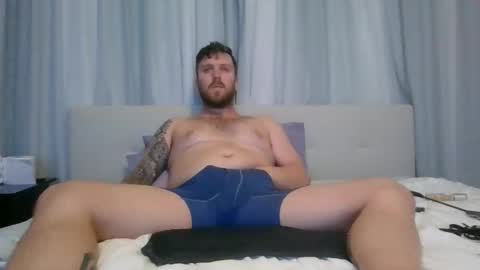 Snapshot of nzkiwiguy92 chatting on February 17, 2026, 9:50 am nzkiwiguy92 online show from February 17, 2026, 9:50 am