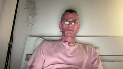 Snapshot of o_johnny_deep_o chatting on June 7, 2026, 10:24 pm Jonathan Deep online show from June 7, 2026, 10:24 pm