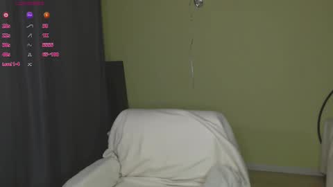 Oaklyn online show from October 6, 2025, 4:26 pm