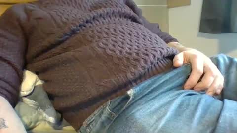 obedient9402 online show from January 8, 2025, 9:10 am