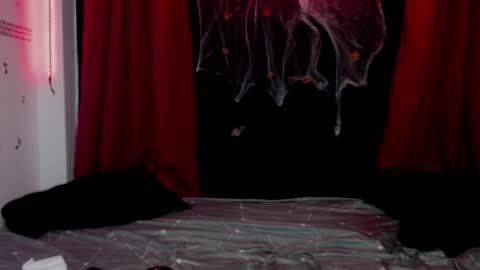 obey_missraven online show from October 30, 2025, 5:09 am