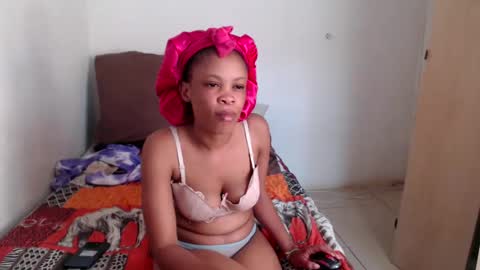 Snapshot of obsessedmimi chatting on September 21, 2025, 2:08 pm obsessedmimi online show from September 21, 2025, 2:08 pm