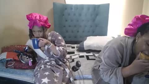 obsessedmimi online show from May 12, 2026, 9:50 am