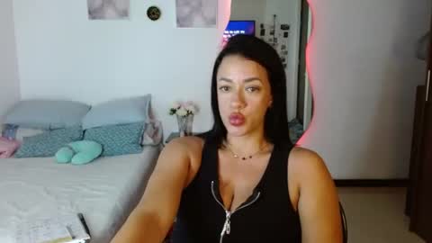 Snapshot of obsidian_love1 chatting on June 22, 2026, 3:25 am obsidian_love1 online show from June 22, 2026, 3:25 am