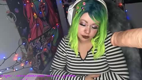 Snapshot of occvlt_qveen chatting on December 22, 2024, 5:23 am occvlt qveen online show from December 22, 2024, 5:23 am