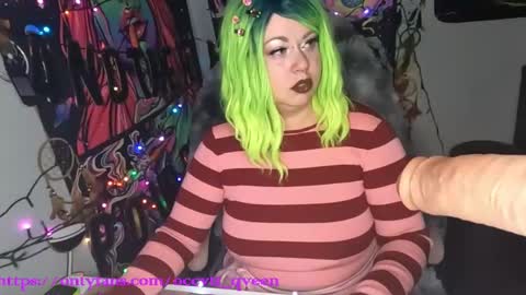 Snapshot of occvlt_qveen chatting on January 3, 2025, 12:54 am occvlt qveen online show from January 3, 2025, 12:54 am