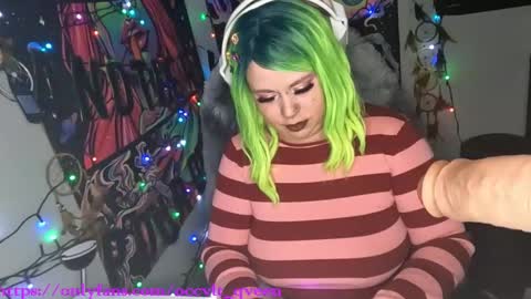 Snapshot of occvlt_qveen chatting on January 11, 2025, 12:22 am occvlt qveen online show from January 11, 2025, 12:22 am