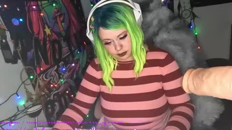 Snapshot of occvlt_qveen chatting on January 11, 2025, 5:41 am occvlt qveen online show from January 11, 2025, 5:41 am