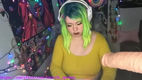 Snapshot of occvlt_qveen chatting on March 2, 2025, 7:43 am occvlt qveen online show from March 2, 2025, 7:43 am