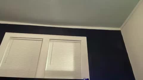 Oceandiver3000 online show from October 10, 2025, 12:20 am