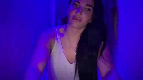 A L A R A  online show from October 4, 2025, 2:31 am