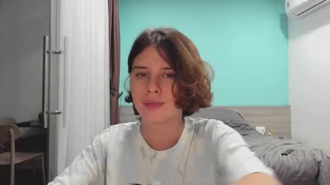 Evie online show from December 11, 2024, 11:41 am