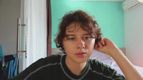 Evie online show from January 23, 2025, 6:28 am