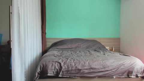 Evie online show from February 15, 2025, 6:23 am