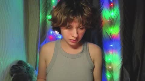 Evie online show from September 29, 2025, 2:55 pm