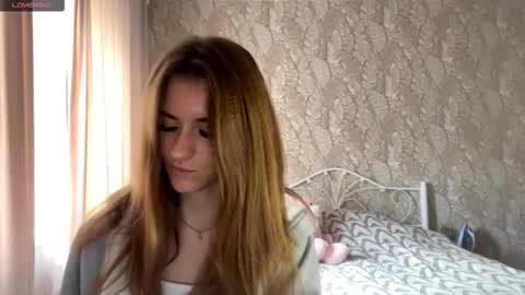 Snapshot of odelinabain chatting on September 17, 2025, 9:33 am Mia online show from September 17, 2025, 9:33 am