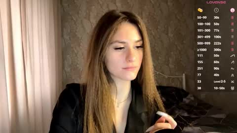 Snapshot of odelinabain chatting on December 2, 2025, 9:14 am Mia online show from December 2, 2025, 9:14 am