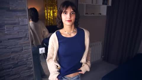 Thea online show from February 28, 2025, 9:33 pm