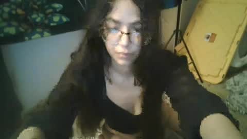Snapshot of officiallysweetmarie chatting on July 23, 2026, 9:18 am officiallysweetmarie online show from July 23, 2026, 9:18 am