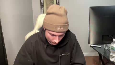 Snapshot of officialtommycash chatting on December 2, 2025, 8:08 am Tommy Cash online show from December 2, 2025, 8:08 am