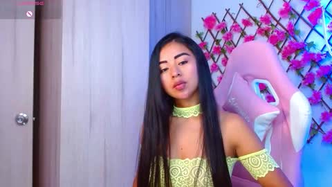 Raquel online show from November 5, 2025, 2:55 am