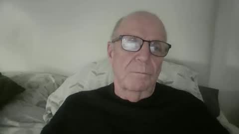 Snapshot of oggi95 chatting on March 16, 2026, 4:55 pm oggi95 online show from March 16, 2026, 4:55 pm