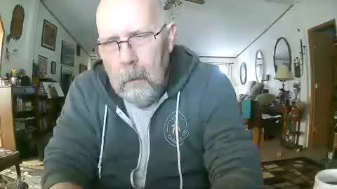 Maximus No Mo online show from December 1, 2025, 2:11 pm