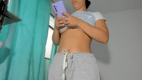 Holly  online show from August 5, 2026, 12:52 pm