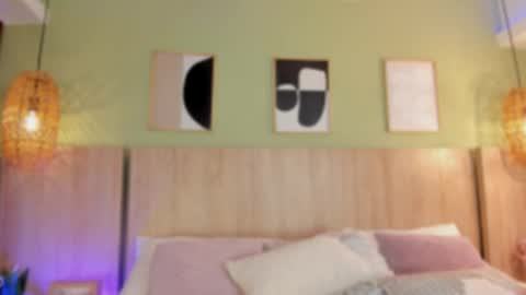 Holly online show from February 20, 2026, 11:22 am