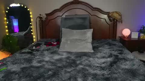 Snapshot of oh_lovely_girl chatting on September 27, 2025, 11:21 pm Gray online show from September 27, 2025, 11:21 pm