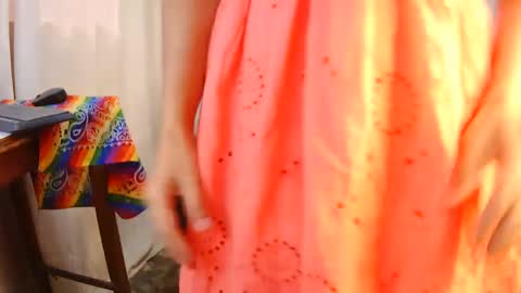 Snapshot of oh_tique chatting on January 13, 2025, 3:04 pm LU online show from January 13, 2025, 3:04 pm