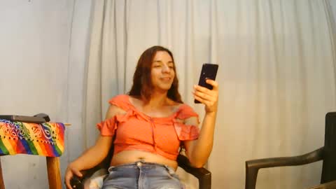 Snapshot of oh_tique chatting on January 24, 2025, 4:27 am LU online show from January 24, 2025, 4:27 am