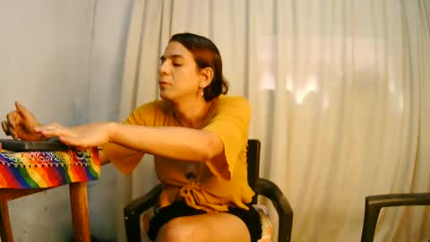 Snapshot of oh_tique chatting on February 1, 2025, 7:13 pm LU online show from February 1, 2025, 7:13 pm