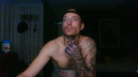 who dares  toss me some  tips lets have fun online show from December 19, 2025, 3:46 am