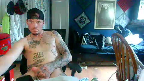 Snapshot of oh_you_know69 chatting on April 22, 2026, 1:41 am who dares toss me some tips lets have fun online show from April 22, 2026, 1:41 am