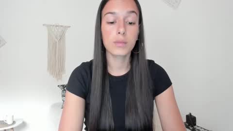 ohanna_ online show from December 3, 2024, 10:07 pm